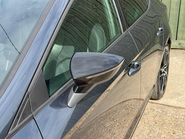 SEAT Leon 2.0 TSI Cupra 290 Lux DSG Euro 6 (s/s) 5dr at 31th