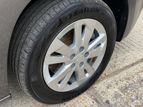 Peugeot Partner 1.5 BlueHDi 1000 Asphalt Standard Panel Van SWB Euro 6 5dr at 23th