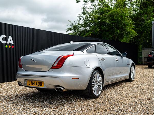 JAGUAR XJ PORTFOLIO S/C AUTO - Image 4
