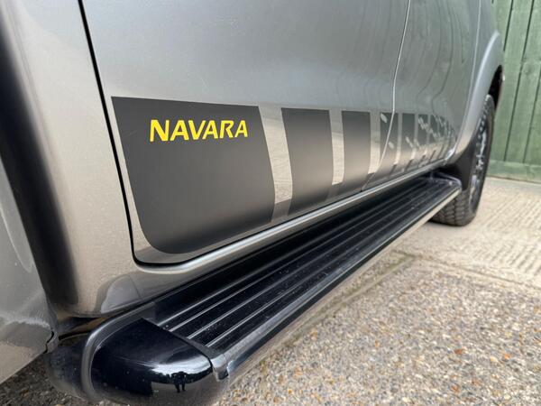 Nissan Navara 2.3 dCi N-Guard Auto 4WD Euro 6 4dr at 49th