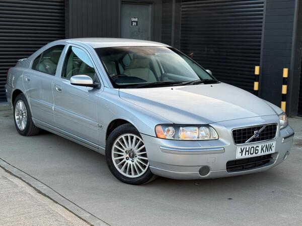 Volvo S60 2.0T S 4dr - Image 1