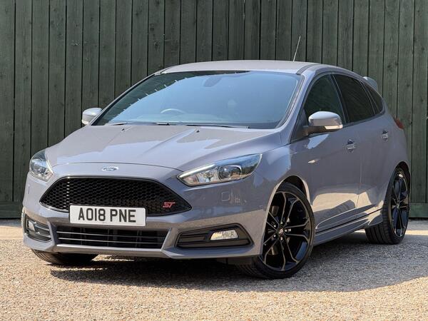 Ford Focus 2.0T EcoBoost ST-3 Euro 6 (s/s) 5dr