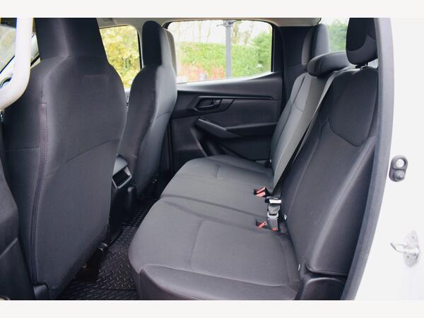2023(73) Isuzu D-Max Pickup 1.9 TD Utility Diff Lock 4WD Euro 6 (s/s) 4dr
