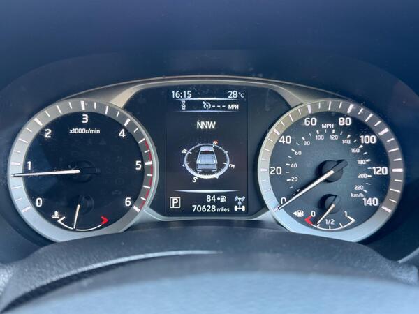 Nissan Navara 2.3 dCi Tekna Auto 4WD Euro 6 4dr