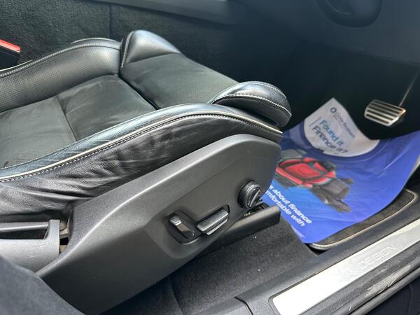 Volvo XC60 2.0 D4 R-Design Pro Auto AWD Euro 6 (s/s) 5dr at 41th