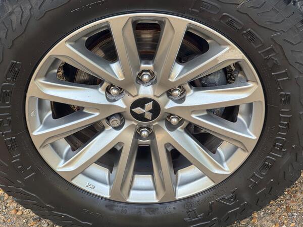 Mitsubishi L200 2.4 DI-D DC Barbarian 4WD Euro 6 4dr at 51th
