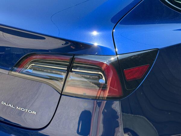 Tesla Model 3 (Dual Motor) Long Range Auto 4WDE 4dr at 35th