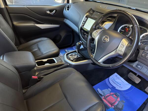 Nissan Navara 2.3 dCi Tekna Auto 4WD Euro 6 4dr at 23th