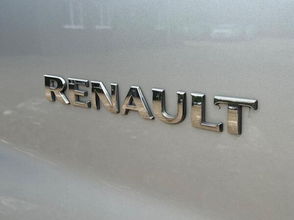 Renault Trafic 2.0 dCi Blue SL28 Sport L1 H1 Euro 6 (s/s) 5dr at 50th