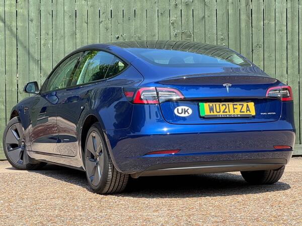 Tesla Model 3 (Dual Motor) Long Range Auto 4WDE 4dr