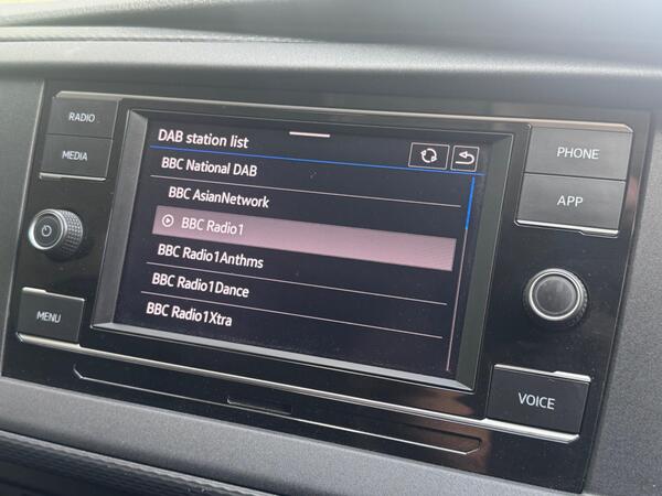 Volkswagen Transporter 2.0 TDI T30 Highline FWD SWB Euro 6 (s/s) 5dr at 34th