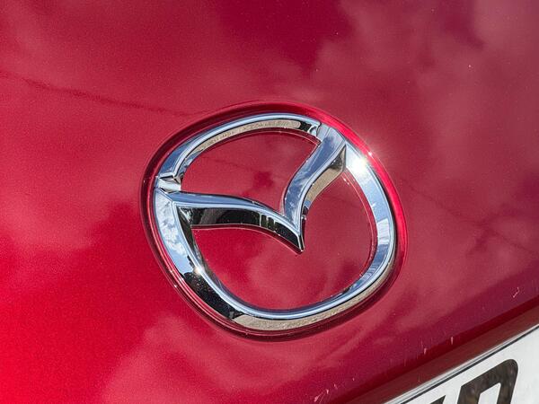 Mazda MX-5 1.5 SKYACTIV-G Sport Nav+ Euro 6 2dr at 29th