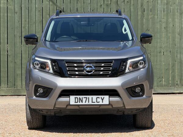 Nissan Navara 2.3 dCi N-Guard Auto 4WD Euro 6 4dr at 6th