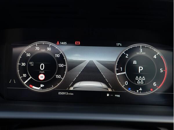 LAND ROVER DISCOVERY LUXURY HSE SD4 AUTO - Image 26