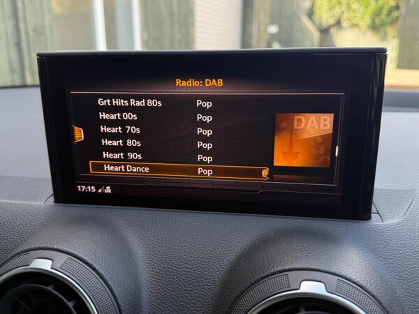 Audi Q2 1.5 TFSI CoD 35 Black Edition S Tronic Euro 6 (s/s) 5dr at 8th