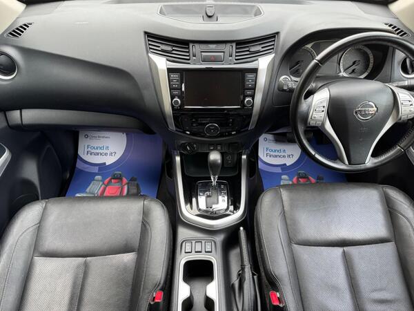 Nissan Navara 2.3 dCi Tekna Auto 4WD Euro 6 4dr