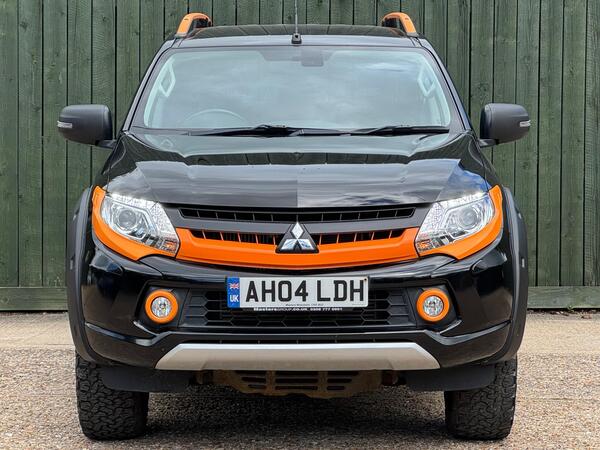 Mitsubishi L200 2.4 DI-D DC Barbarian SVP II Auto 4WD Euro 6 4dr at 3th