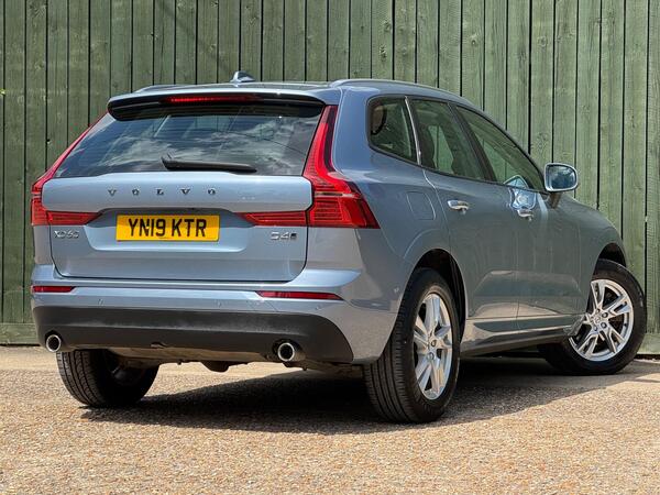 Volvo XC60 2.0 D4 Momentum Auto AWD Euro 6 (s/s) 5dr