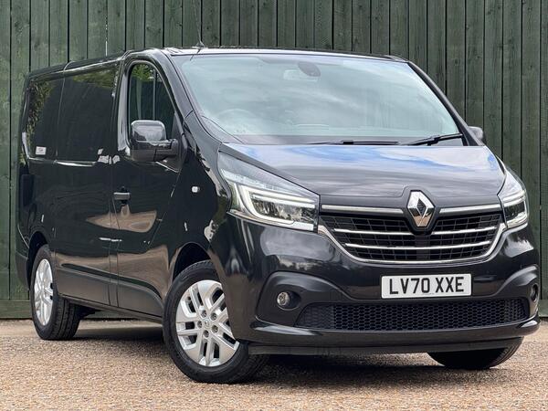 Renault Trafic 2.0 dCi ENERGY 28 Sport SWB Standard Roof Euro 6 (s/s) 5dr at 0th