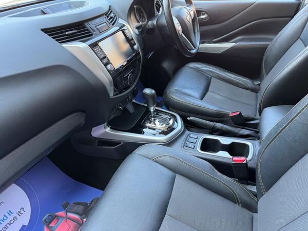 Nissan Navara 2.3 dCi N-Guard Auto 4WD Euro 6 4dr