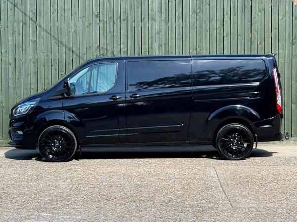 Ford Transit Custom 2.0 300 EcoBlue Limited Auto L2 H1 Euro 6 5dr at 10th