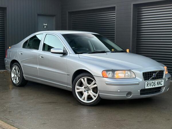 Volvo S60 2.0T SE 4dr - Image 1