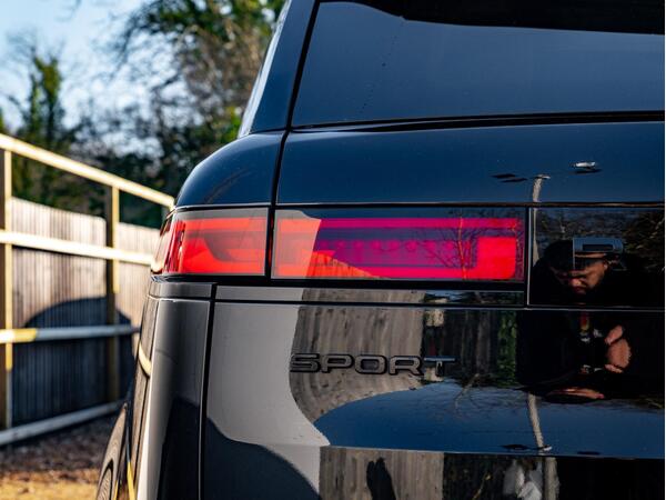 LAND ROVER R-ROVER SPORT FRST ED D MHEV A - Image 8