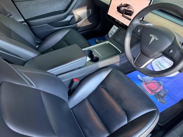 Tesla Model 3 (Dual Motor) Long Range Auto 4WDE 4dr