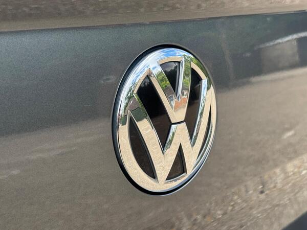 Volkswagen T-Roc 1.5 TSI EVO SE DSG Euro 6 (s/s) 5dr at 47th