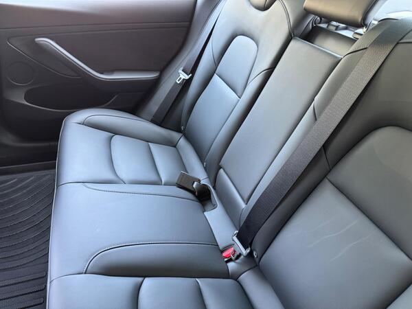 Tesla Model 3 (Dual Motor) Long Range Auto 4WDE 4dr