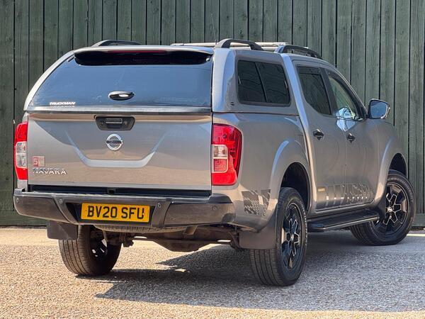Nissan Navara 2.3 dCi N-Guard Auto 4WD Euro 6 4dr