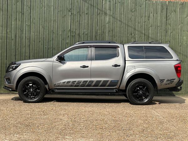 Nissan Navara 2.3 dCi N-Guard Auto 4WD Euro 6 4dr at 3th