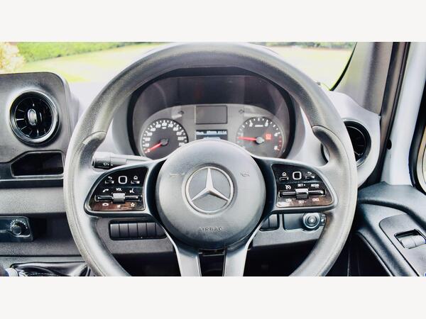 2021(21) Mercedes-Benz Sprinter Dropside 315 Drop Side CDI Progressive RWD L3
