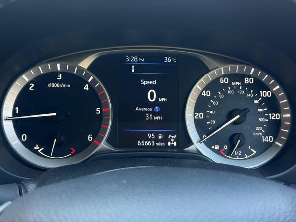 Nissan Navara 2.3 dCi Tekna 4WD Euro 6 (s/s) 4dr at 8th