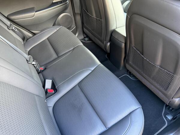 Hyundai KONA 64kWh Premium SE Auto 5dr (7kW Charger)