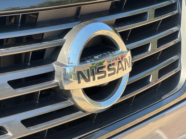 Nissan Navara 2.3 dCi N-Guard Auto 4WD Euro 6 4dr