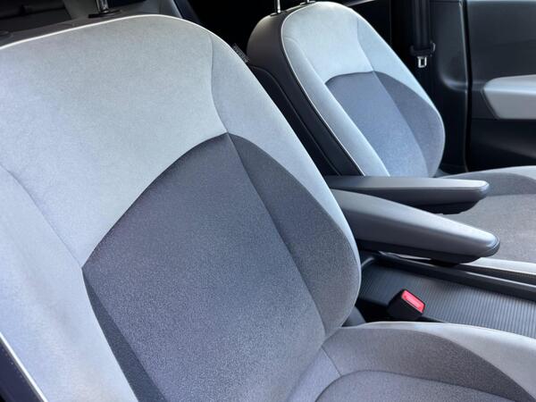 Volkswagen ID.3 Pro S 77kWh Tour Auto 5dr at 15th