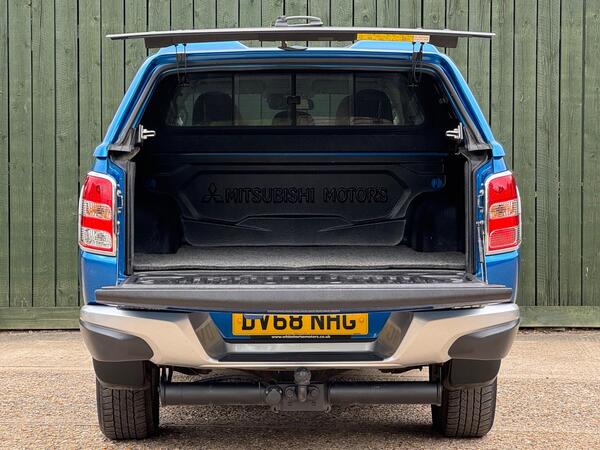 Mitsubishi L200 2.4 DI-D DC Barbarian Auto 4WD Euro 6 4dr