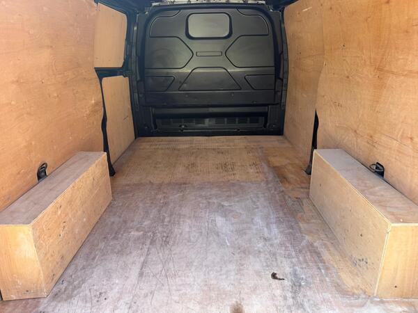 Ford Transit Custom 2.0 300 EcoBlue Limited Auto L2 H1 Euro 6 5dr at 36th