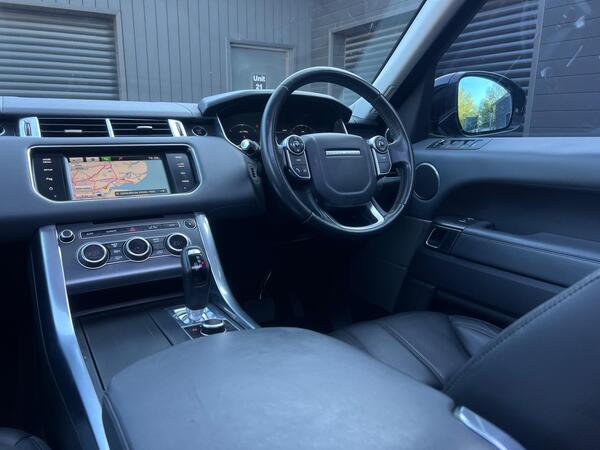 Land Rover Range Rover Sport 3.0 TD V6 SE Auto 4WD Euro 5 (s/s) 5dr - Image 2