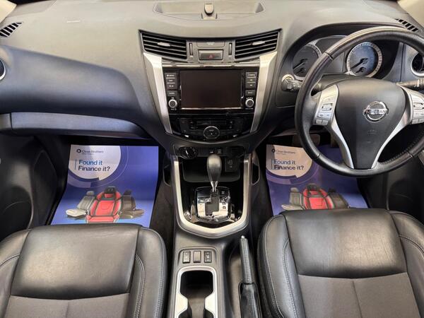 Nissan Navara 2.3 dCi N-Guard Auto 4WD Euro 6 4dr