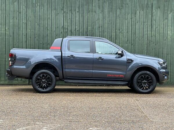 Ford Ranger 2.0 EcoBlue Thunder Pickup Double Cab 4dr Diesel Auto 4WD Euro 6 (s/s) (213 ps) at 10th