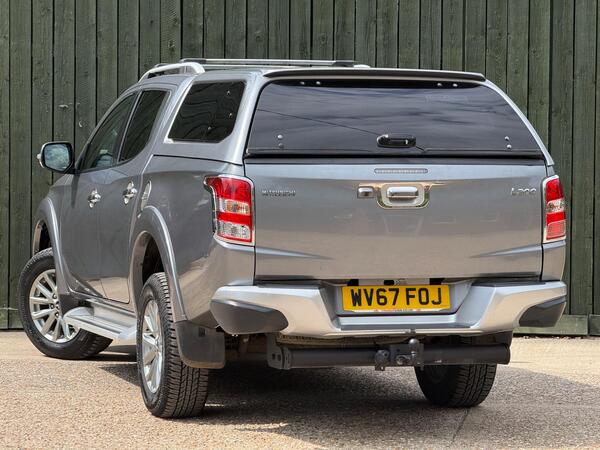 Mitsubishi L200 2.4 DI-D DC Barbarian Auto 4WD Euro 6 4dr at 14th