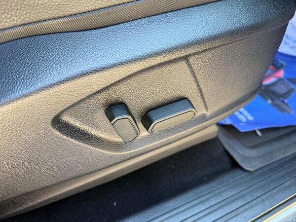 Ford Ranger 2.0 EcoBlue Wildtrak Auto 4WD Euro 6 (s/s) 4dr at 38th