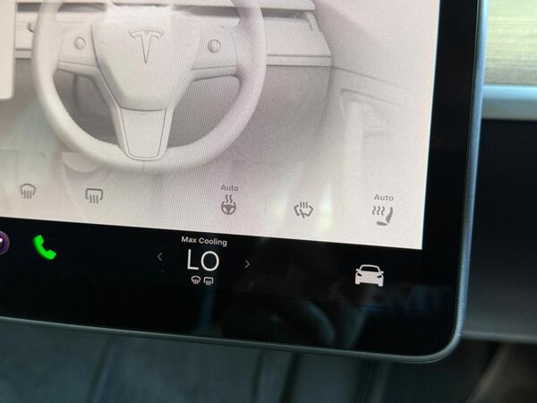 Tesla Model 3 (Dual Motor) Long Range Auto 4WDE 4dr
