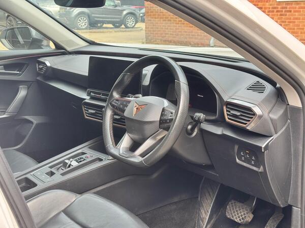 CUPRA FORMENTOR V2 PHEV S-A - Image 7