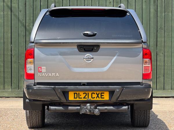 Nissan Navara 2.3 dCi N-Guard Auto 4WD Euro 6 4dr