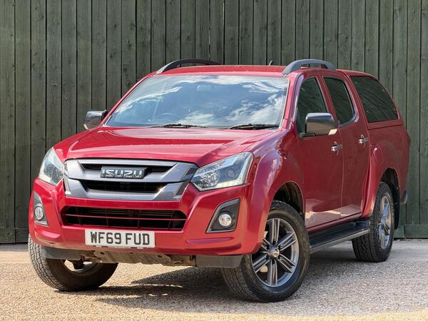 Isuzu D-Max 1.9 TD Blade Auto 4WD Euro 6 4dr at 6th
