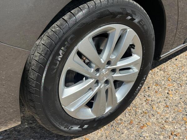 Peugeot Expert 2.0 BlueHDi 1400 Asphalt Premium + Standard Panel Van MWB Euro 6 (s/s) 6dr at 27th