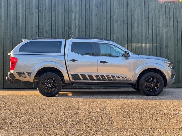 Nissan Navara 2.3 dCi N-Guard 4WD Euro 6 (s/s) 4dr at 13th